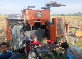 Efisiensi Mesin Combine Harvester ‘Odong-Odong’ di Panen Raya Pematang Johar Deli Serdang