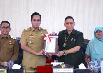 Sembilan Fraksi DPRD Medan Sampaikan Pemandangan Umum Terkait Ranperda Pajak dan Retribusi Daerah