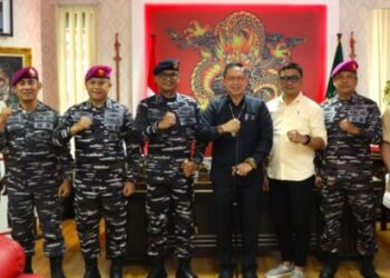 Ketua DPRD Kota Medan Drs. Wong Chun Sen Terima Audiensi Komandan Kodaeral I Belawan dan Yayasan Said Aqil Siradj Center