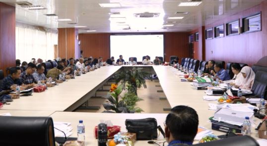 Badan Anggaran DPRD Kota Medan Gelar Pembahasan Ranperda APBD Tahun 2025 Bersama 21 Camat