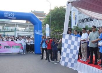Wali Kota Medan Rico Waas Lepas Jalan Sehat Spark Go To Campus, Tekankan Kesehatan Reproduksi