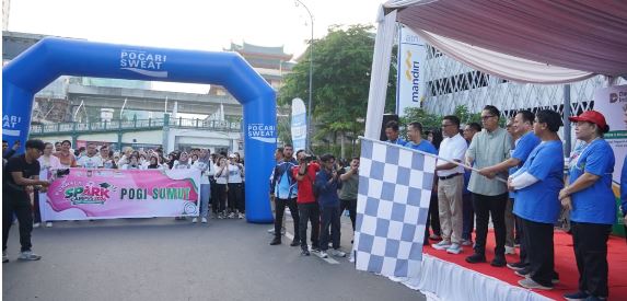Wali Kota Medan Rico Waas Lepas Jalan Sehat Spark Go To Campus, Tekankan Kesehatan Reproduksi