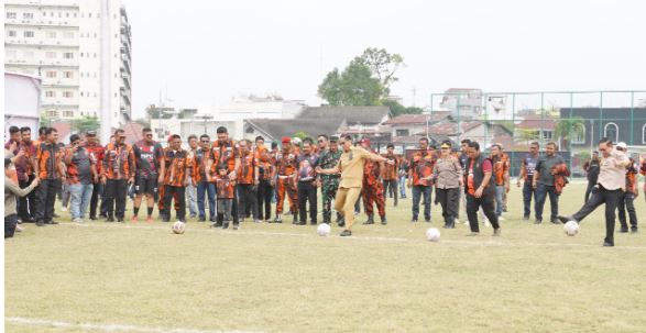 Wali Kota Medan Buka Turnamen Football Cup HUT ke-67 Pemuda Pancasila
